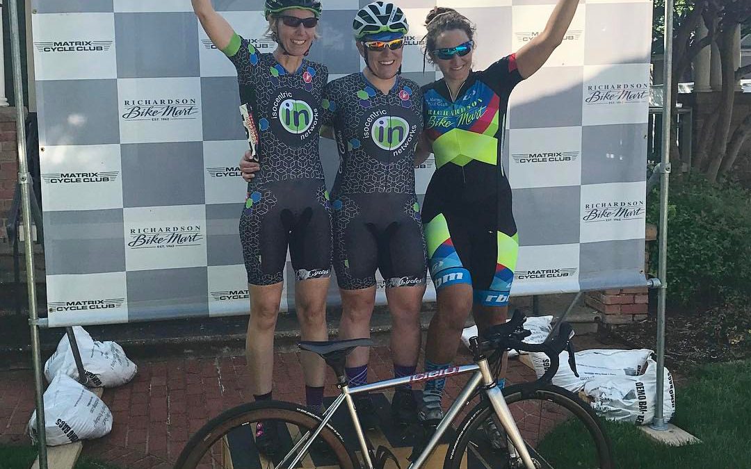 A lil 1-2 tag team podium action going down this morning in Dallas @matrixcycling Matrix Challenge cat 3 women’s race for @wattsnsunshine and @fanzyn!!